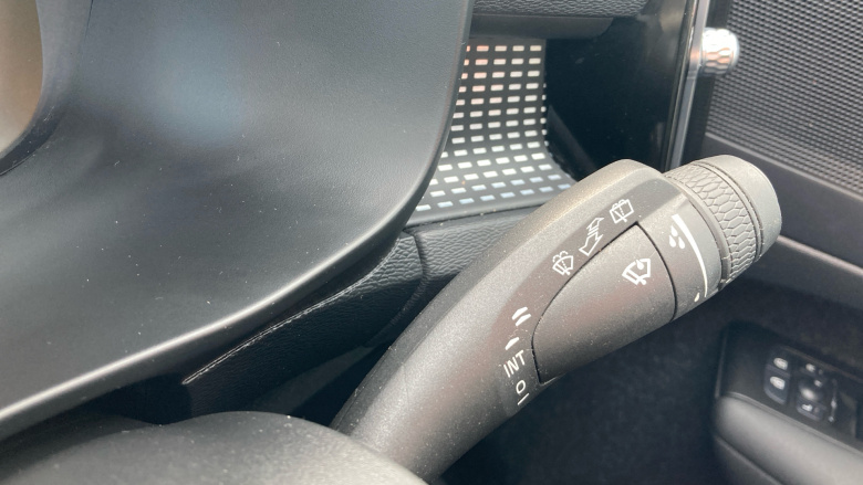 Volvo Xc40 1.5 T3 [163] R DESIGN 5dr Geartronic Petrol Estate